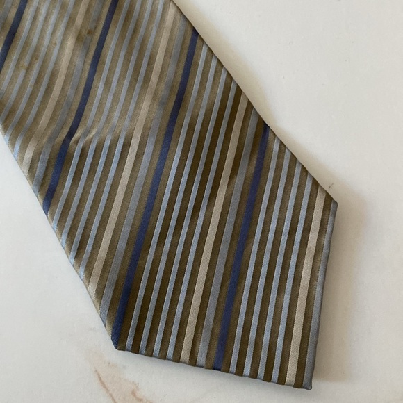 Dockers Elegant Striped Men's Tie - Picture 3 of 4